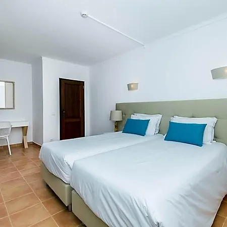 Mirachoro Da Rocha Apartment