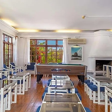 Mirachoro Da Rocha Apartment *