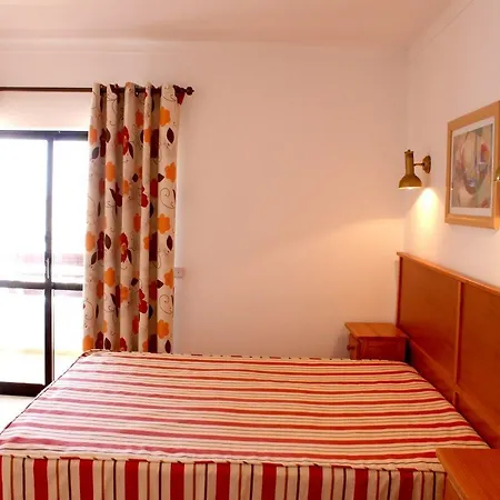 Mirachoro Da Rocha Apartment