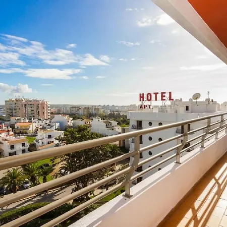Mirachoro Da Rocha Apartment *